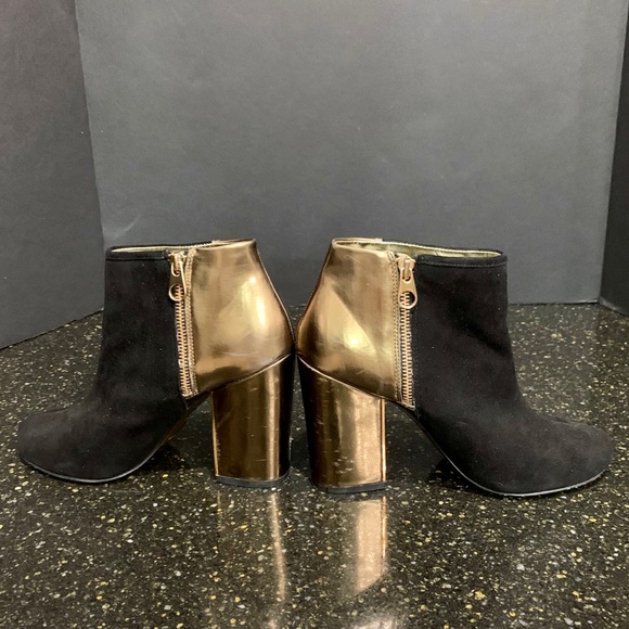 Ted Baker London Gold Foil Block Heeled Ankle Boot - Picture 6 of 13